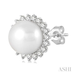 5.5 MM Round Shape Cultured Pearls and 1/6 Ctw Petite Sunflower Round Cut Diamond Fashion Stud Earring in 10K White Gold