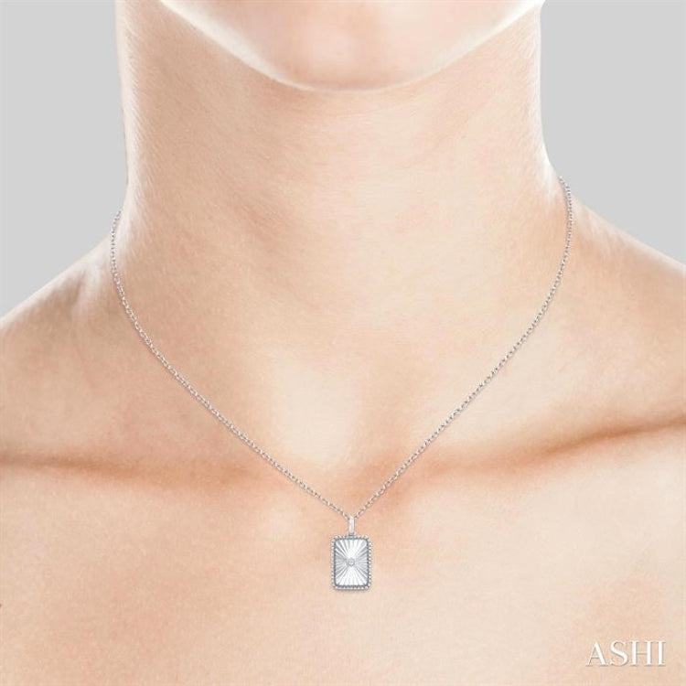 1/20 Ctw Rectangle fluted medallion Round Cut Diamond Pirouette Pendant With Chain in Sterling Silver