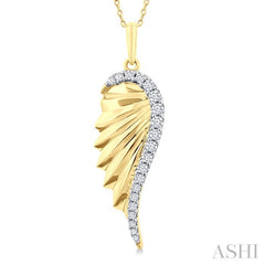 1/5 Ctw Fluted Texture Angel Wing Round Cut Diamond Pirouette Fashion Pendant With Chain in 10K Yellow Gold
