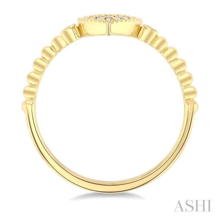1/8 Ctw Petite Bead Shank Heart Motif Round Cut Bead Bijoux Diamond Fashion Ring in 10K Yellow Gold