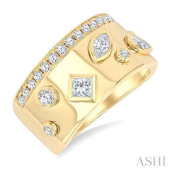 3/4 Ctw Mixed Cut Diamond Mosaic Fashion Wide Band in 14K Yellow Gold