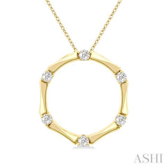 1/4 Ctw Petite Bamboo Shoot Inspired Round Cut Diamond Fashion Pendant With Chain in 14K Yellow Gold