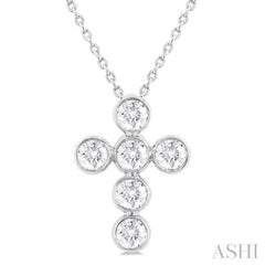 1 Ctw Round Cut Diamond 6-Stone Bezel Set Cross Pendant With Chain in 14K White Gold