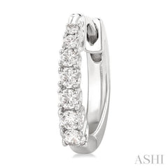 1/4 Ctw Graduated Round Cut Diamond Fashion Huggies in 14K White Gold