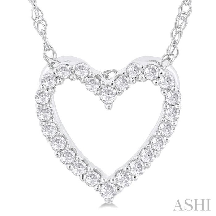1/10 Ctw Heart Shape Round Cut Diamond Pendant With Chain in 10K White Gold
