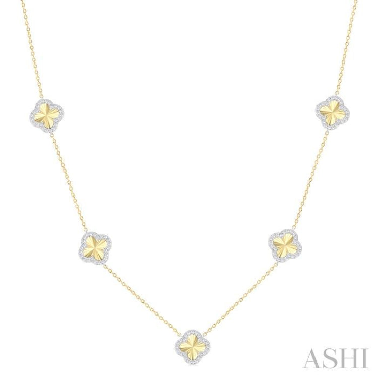 1/2 Ctw Fluted Clover Station Round Cut Diamond Necklace in 14K Yellow & White Gold