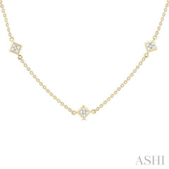 1 1/2 Ctw Princess Cut Diamond Fashion Necklace in 14K Yellow Gold